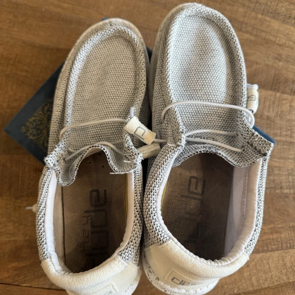 Hey Dude Wally Sox Stone White Men’s Size 8 Slip On Loafers 110350703
